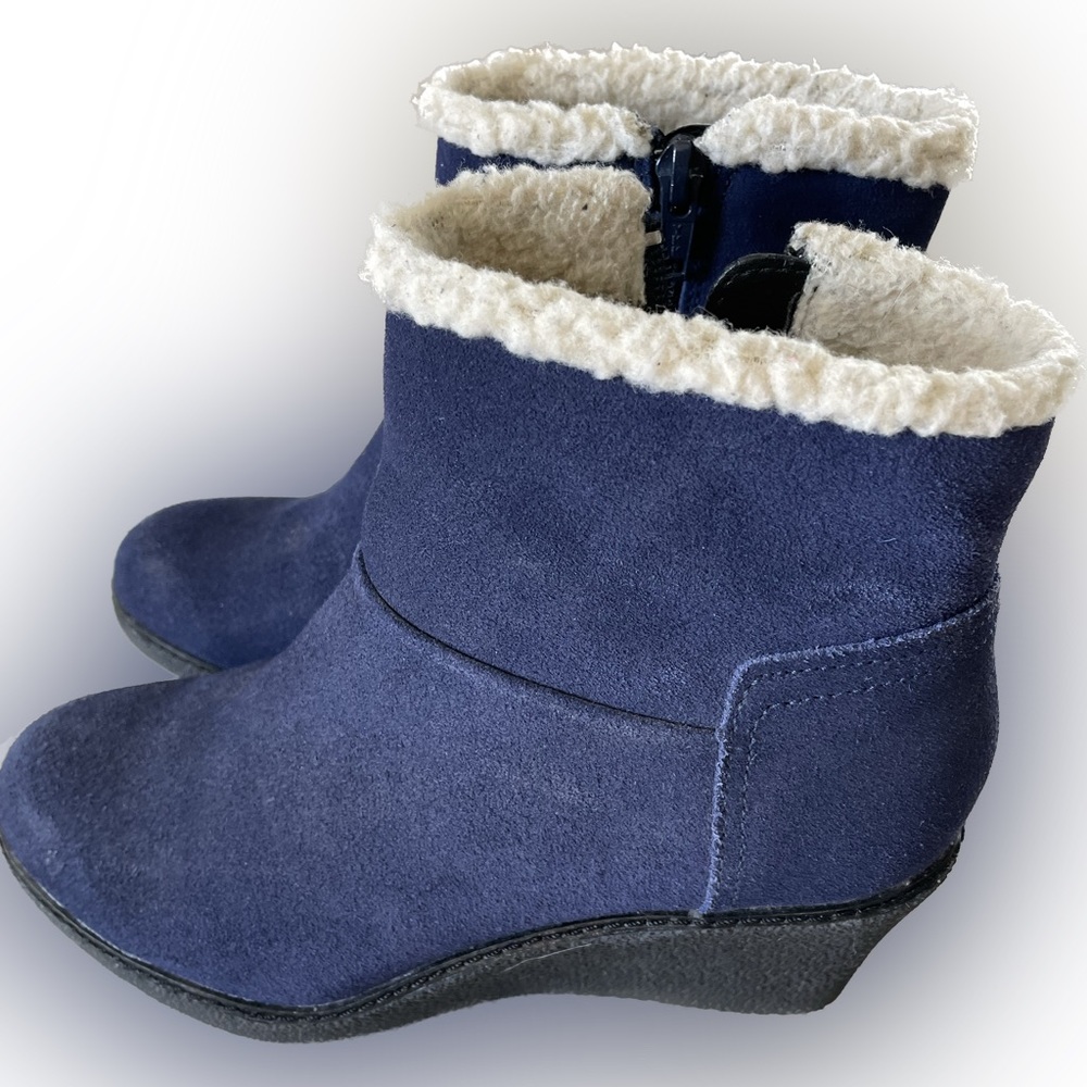 Vintage Hush Puppies Blue Suede Ankle Boots with side zipper